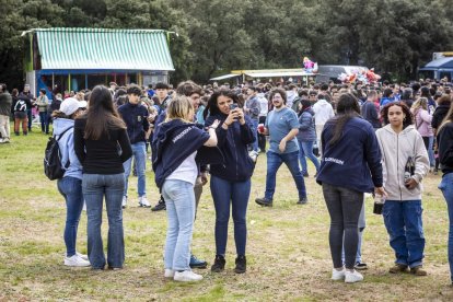 La romería congregó a una multitud en el paraje de Campiserrado