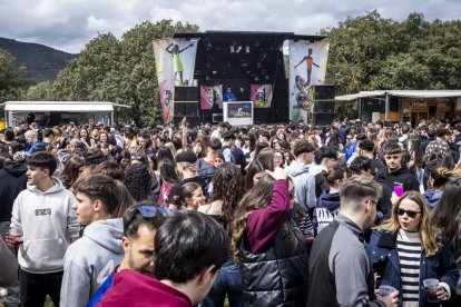 La romería congregó a una multitud en el paraje de Campiserrado