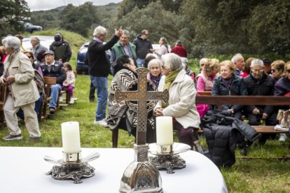 La romería congregó a una multitud en el paraje de Campiserrado