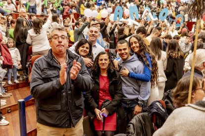 El acto estuvo amenizado por multitud de sorianos que acudieron a festejar