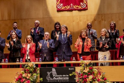 El acto estuvo amenizado por multitud de sorianos que acudieron a festejar