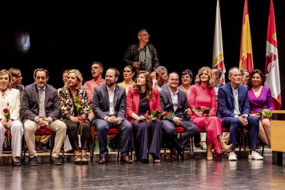 El acto estuvo amenizado por multitud de sorianos que acudieron a festejar