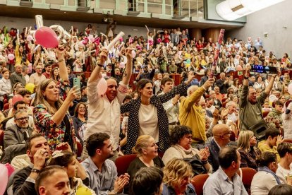 El acto estuvo amenizado por multitud de sorianos que acudieron a festejar