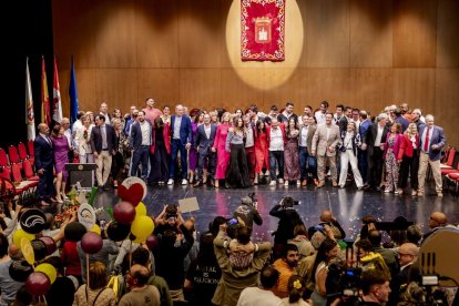 El acto estuvo amenizado por multitud de sorianos que acudieron a festejar