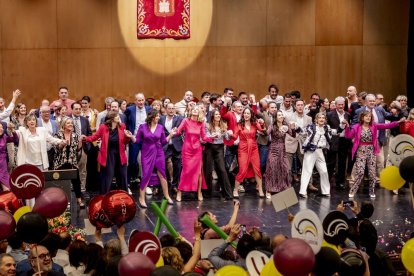 El acto estuvo amenizado por multitud de sorianos que acudieron a festejar