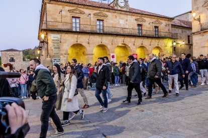 El acto estuvo amenizado por multitud de sorianos que acudieron a festejar