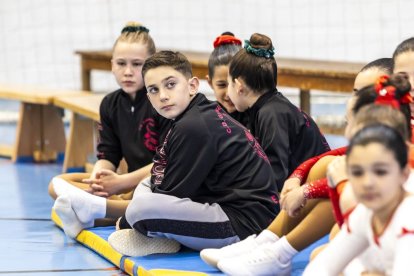 Tarde de gimnasia en el polideportivo San Andrés