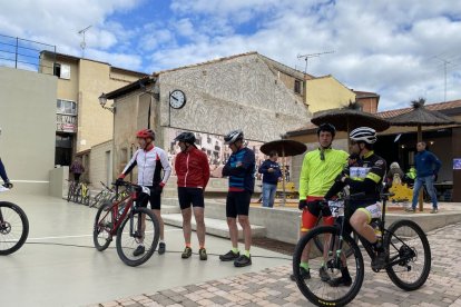 La competición está organizada por el Club Ciclista Uxama