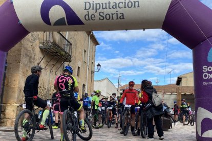 La competición está organizada por el Club Ciclista Uxama