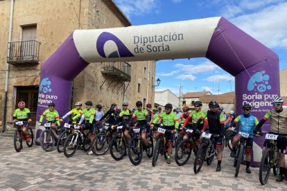 La competición está organizada por el Club Ciclista Uxama