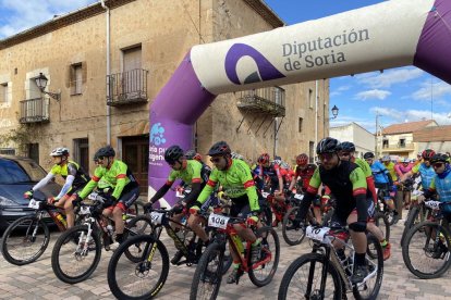 La competición está organizada por el Club Ciclista Uxama