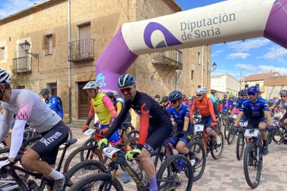 La competición está organizada por el Club Ciclista Uxama