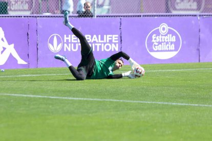 Los rojillos se llevaron los puntos en un partido que sirve de pruebas para el Playoff