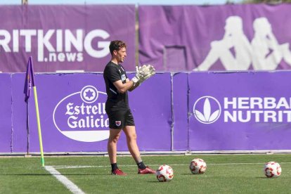 Los rojillos se llevaron los puntos en un partido que sirve de pruebas para el Playoff