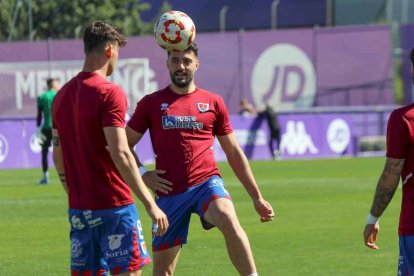 Los rojillos se llevaron los puntos en un partido que sirve de pruebas para el Playoff