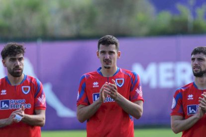 Los rojillos se llevaron los puntos en un partido que sirve de pruebas para el Playoff