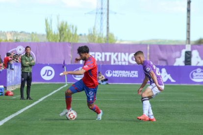 Los rojillos se llevaron los puntos en un partido que sirve de pruebas para el Playoff
