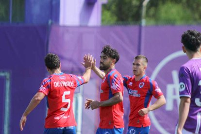 Los rojillos se llevaron los puntos en un partido que sirve de pruebas para el Playoff