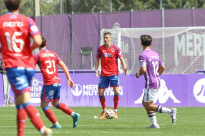 Los rojillos se llevaron los puntos en un partido que sirve de pruebas para el Playoff