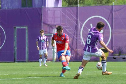 Los rojillos se llevaron los puntos en un partido que sirve de pruebas para el Playoff