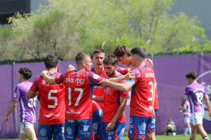 Los rojillos se llevaron los puntos en un partido que sirve de pruebas para el Playoff