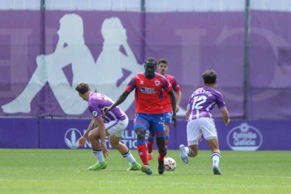 Los rojillos se llevaron los puntos en un partido que sirve de pruebas para el Playoff