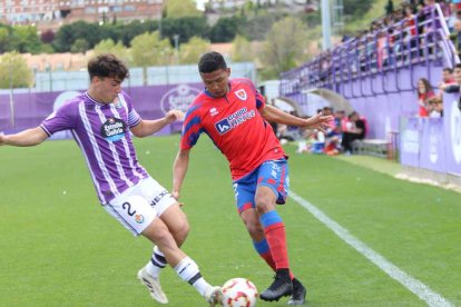 Los rojillos se llevaron los puntos en un partido que sirve de pruebas para el Playoff