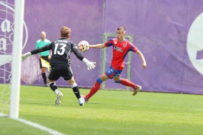 Los rojillos se llevaron los puntos en un partido que sirve de pruebas para el Playoff