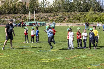 Los niños de los colegios rurales vivieron una mañana lúdica y deportiva