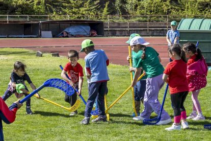 Los niños de los colegios rurales vivieron una mañana lúdica y deportiva