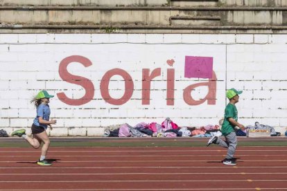 Los niños de los colegios rurales vivieron una mañana lúdica y deportiva