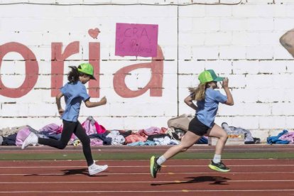Los niños de los colegios rurales vivieron una mañana lúdica y deportiva