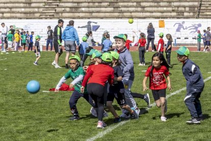 Los niños de los colegios rurales vivieron una mañana lúdica y deportiva
