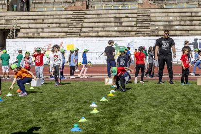 Los niños de los colegios rurales vivieron una mañana lúdica y deportiva