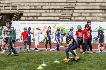 Los niños de los colegios rurales vivieron una mañana lúdica y deportiva