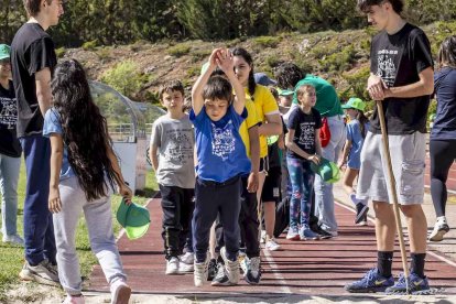 Los niños de los colegios rurales vivieron una mañana lúdica y deportiva