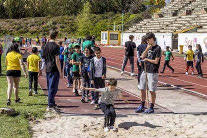 Los niños de los colegios rurales vivieron una mañana lúdica y deportiva