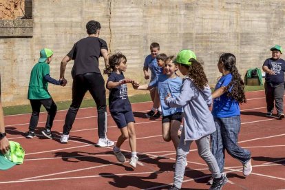 Los niños de los colegios rurales vivieron una mañana lúdica y deportiva