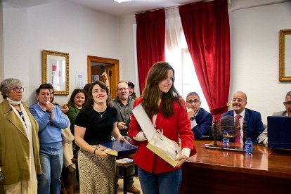 Elena Hernández, Paula Sánchez y Paula Torregrosa serán las móndidas.