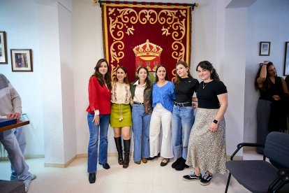Elena Hernández, Paula Sánchez y Paula Torregrosa serán las móndidas.