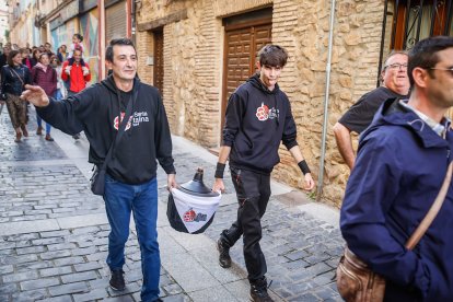 Pan, queso, bacalao y miles de sorianos disfrutando del primer gran evento sanjuanero.