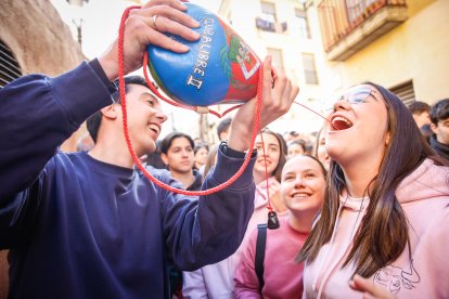 Pan, queso, bacalao y miles de sorianos disfrutando del primer gran evento sanjuanero.