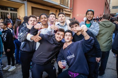 Pan, queso, bacalao y miles de sorianos disfrutando del primer gran evento sanjuanero.