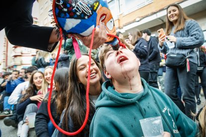 Pan, queso, bacalao y miles de sorianos disfrutando del primer gran evento sanjuanero.