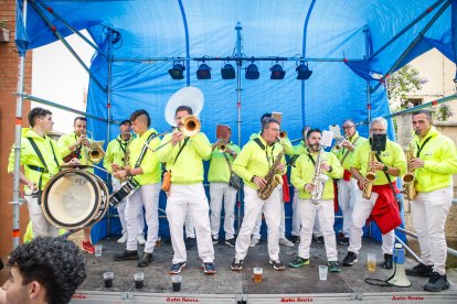 Pan, queso, bacalao y miles de sorianos disfrutando del primer gran evento sanjuanero.