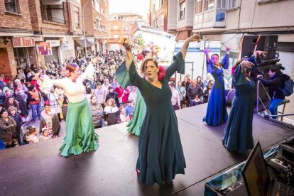 Sevillanas con mucho arte por todo el Calaverón