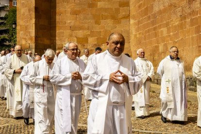 El obispo presidió la eucaristía en la festividad de San Juan de Ávila