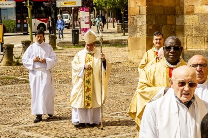 El obispo presidió la eucaristía en la festividad de San Juan de Ávila