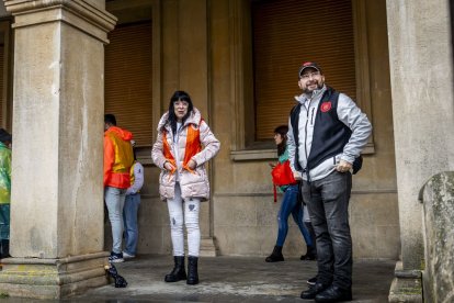 El agua no amedrenta las ganas de fiesta