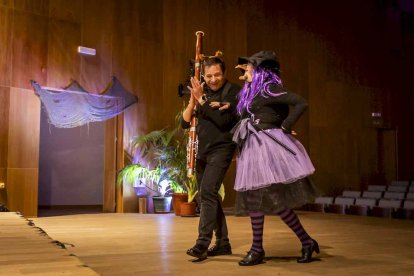 El cuento musicalizado Guapa se representó para medio millar niños